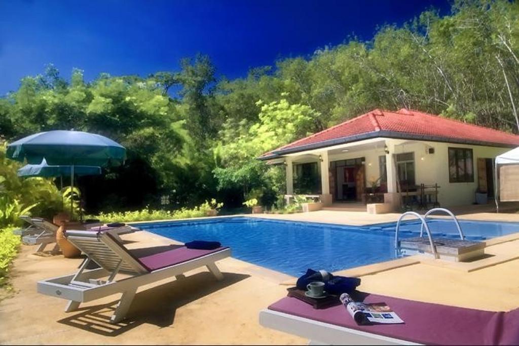 Baan Lompai Villa Ao Nang Rum bild